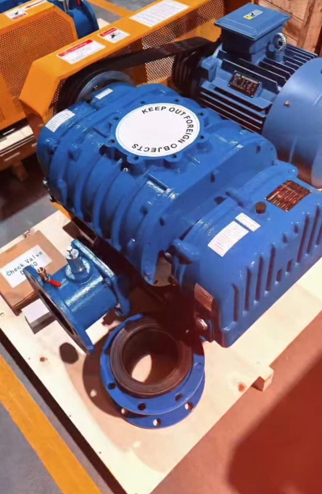 بلاور هواء روتس Golds Pump CCR100 (مقاس 100 مم) – الحل الاحترافي لتهوية محطات المعالجة والتطبيقات الصناعية الشاقة